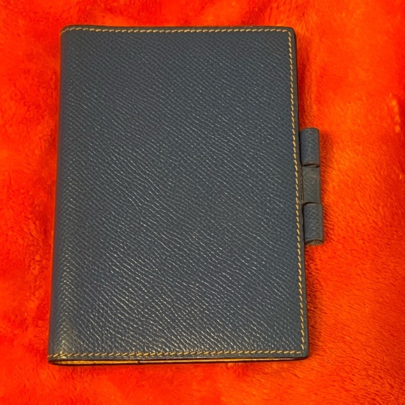 Hermes Blue with yellow interior agenda cover - Picture 2 of 10